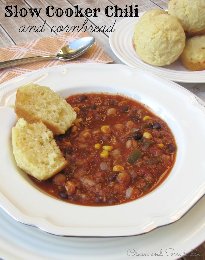 https://www.cleanandscentsible.com/wp-content/uploads/2013/09/Slow-Cooker-Chili-and-Cornbread-Title.jpg