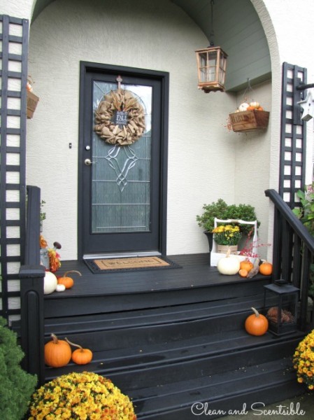 Fall Front Porch {Outdoor Decorating Ideas} - Clean and Scentsible