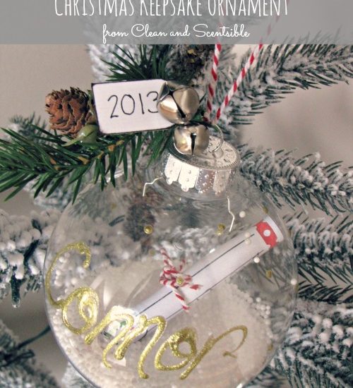 Cute Christmas Keepsake Ornament to make with your kids. Free printable included.