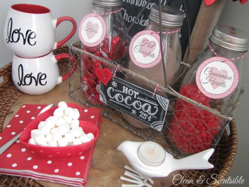 https://www.cleanandscentsible.com/wp-content/uploads/2014/01/Valentines-Day-Hot-Chocolate-Bar-3.jpg