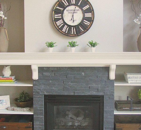 Great ideas to update your fireplace! // cleanandscentsible.com