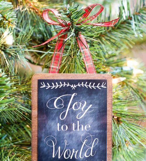 Use this cute chalkboard printable to create your own tree ornament!