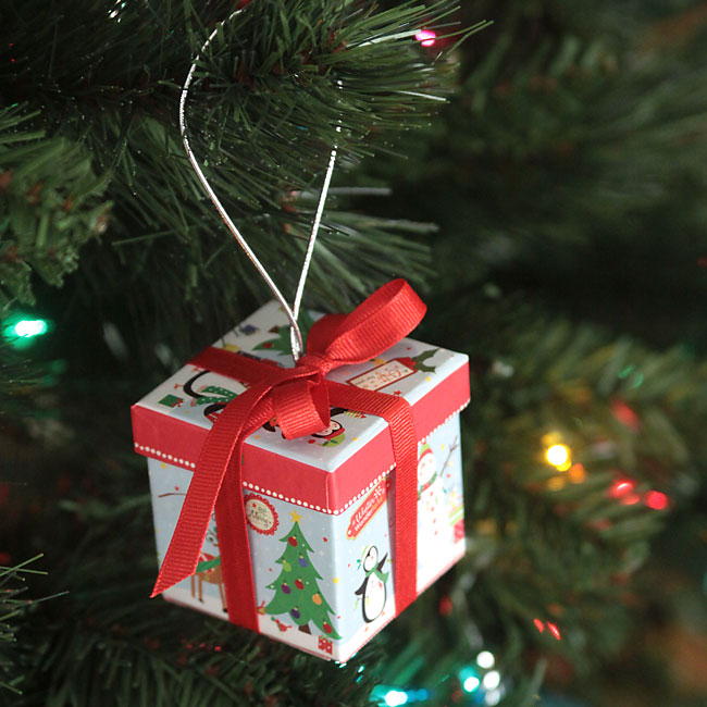 Tổng hợp christmas decorations gift boxes để trang trí đón Giáng sinh ...