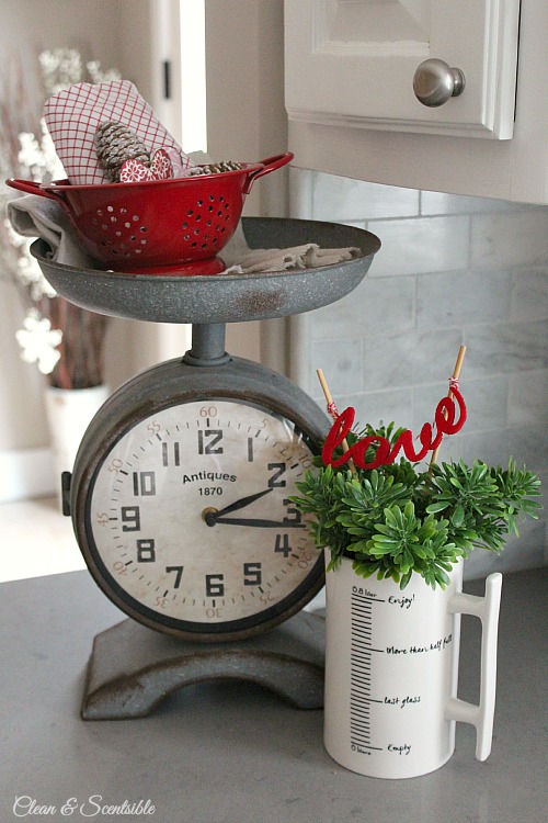 7 Simple Ways to Decorate for Valentine's Day - Clean and Scentsible