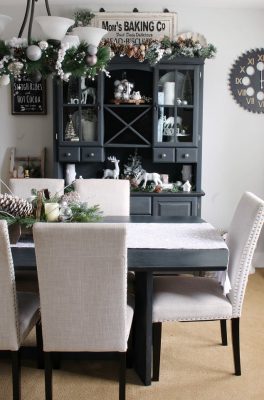 Christmas Dining Room - Clean and Scentsible