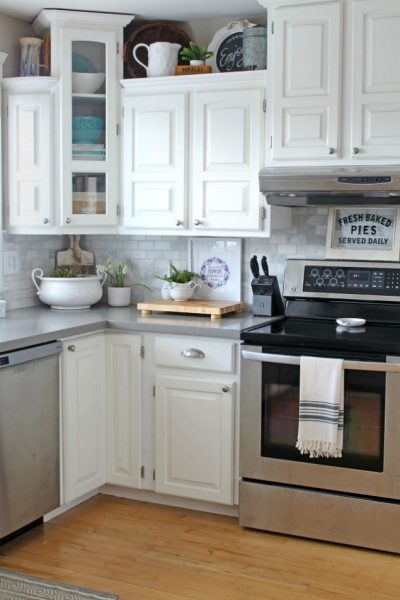 Spring Home Tour - Spring Kitchen and Family Room - Clean and Scentsible