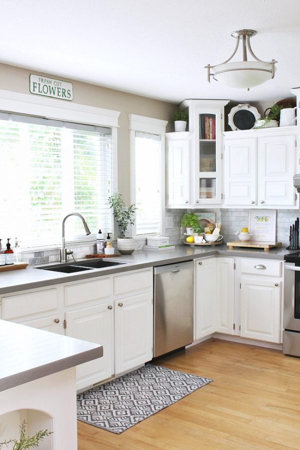 How to Keep Kitchen Counters Clutter-Free - Clean and Scentsible