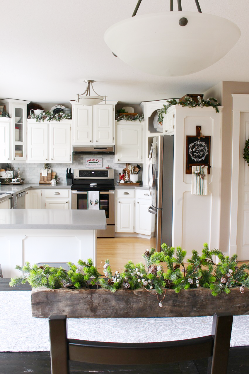 Christmas Kitchen Decorating Ideas  Clean and Scentsible