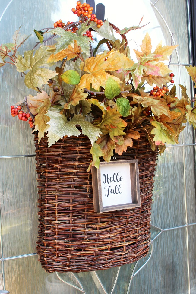 Make a Floral Basket Wreath - Easy Home Decor