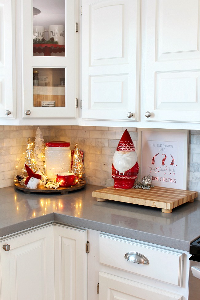Festive Christmas Kitchen Decor Ideas and Inspiration