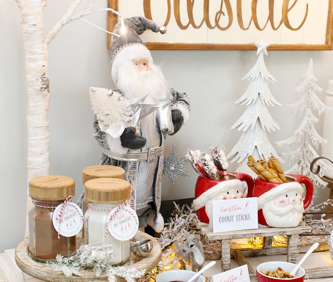 Cute Christmas hot chocolate bar on a side bar. Free printable hot chocolate bar labels included.