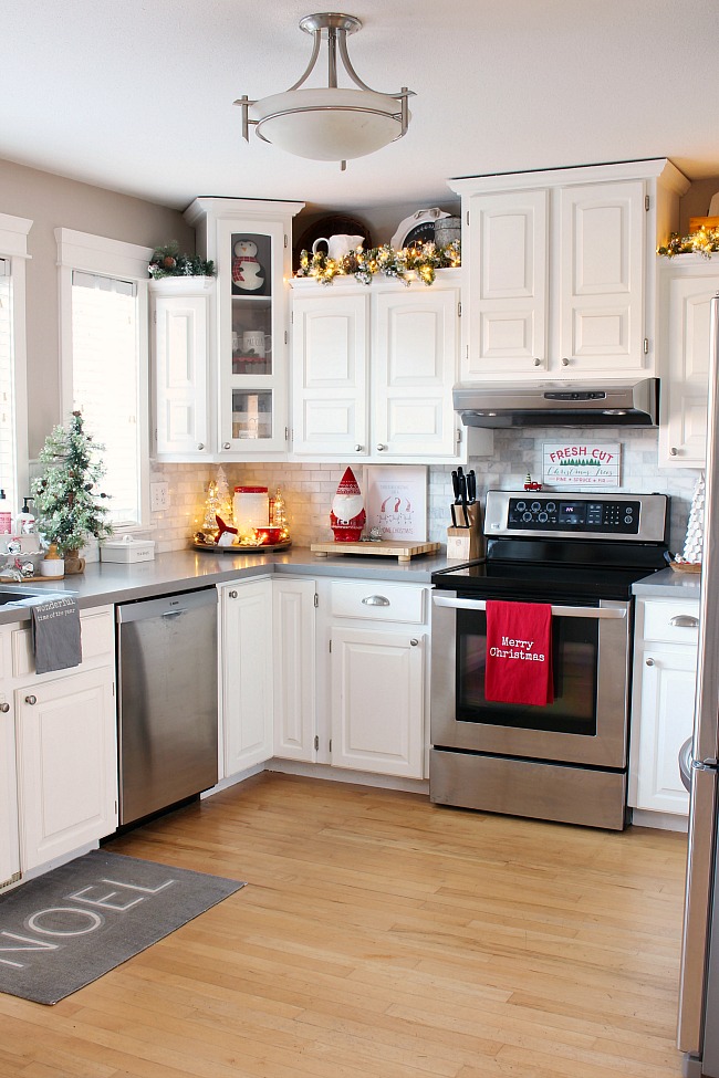 Christmas Kitchen Decor Clean And Scentsible