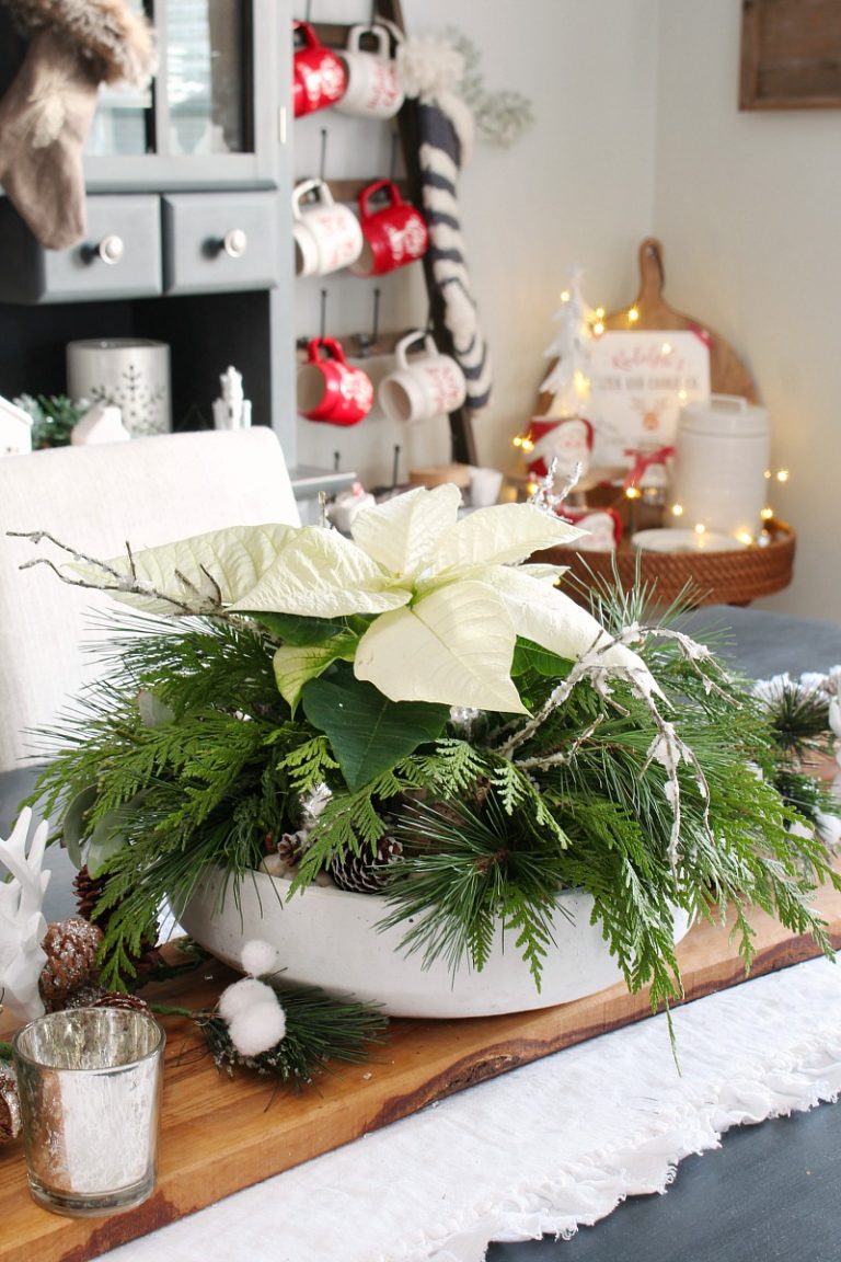 DIY Christmas Centerpiece - Clean and Scentsible