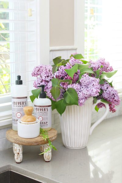 How to Keep Lilacs from Wilting After Cutting - Clean and Scentsible