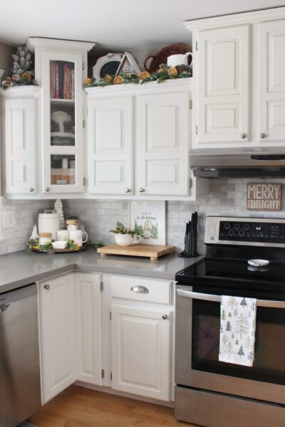 Christmas Kitchen Decor Ideas - Clean and Scentsible