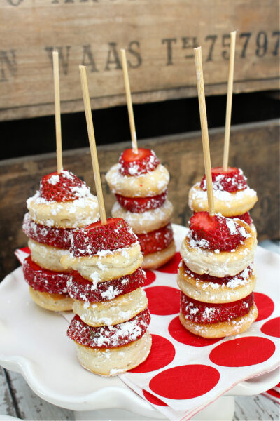 strawberry-shortcake-kabobs-canada-day-dessert-clean-and-scentsible