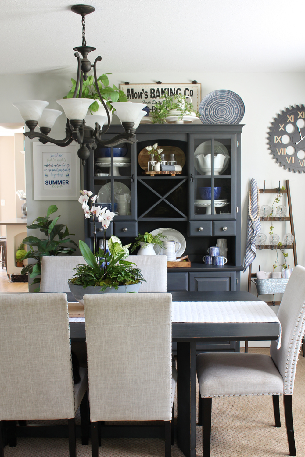 Summer Dining Room Decor Tips - Clean and Scentsible