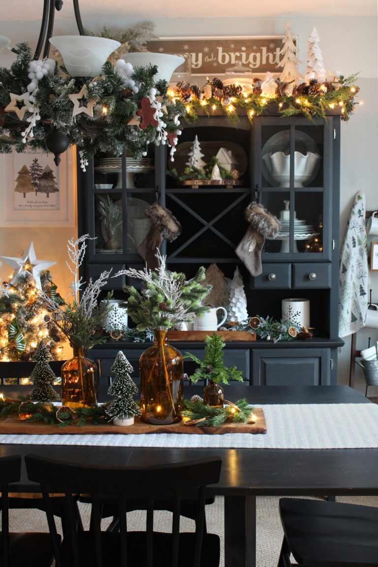 Christmas Dining Room with Amber - Clean and Scentsible